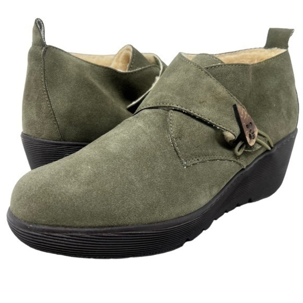 BearPaw Platform Boots